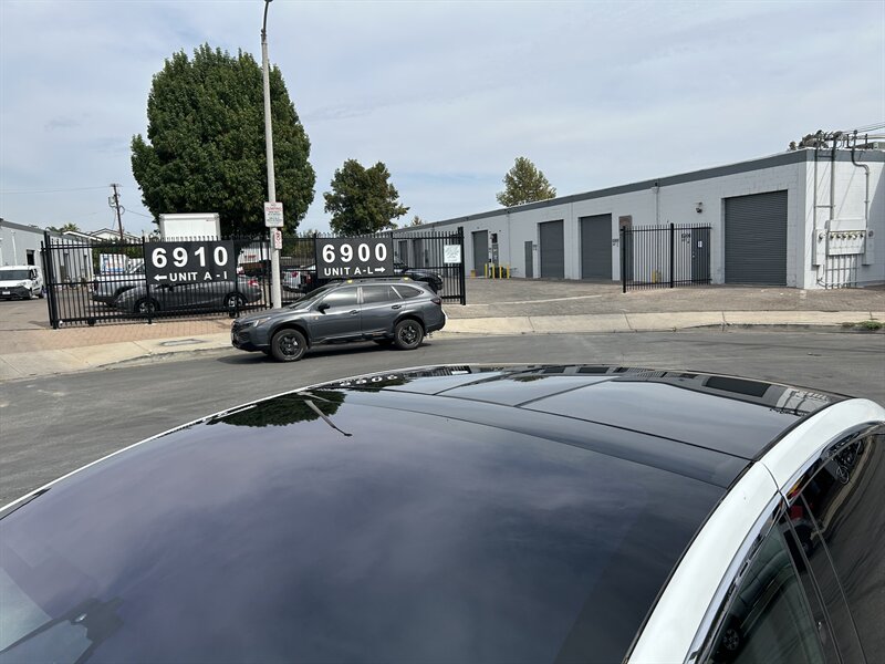 2018 Tesla Model X 75D - Photo 10 - Canoga Park, CA 91303