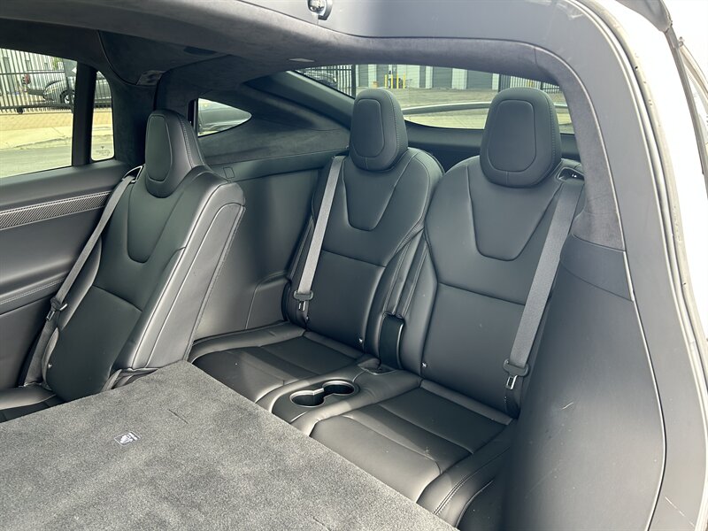 2018 Tesla Model X 75D - Photo 16 - Canoga Park, CA 91303