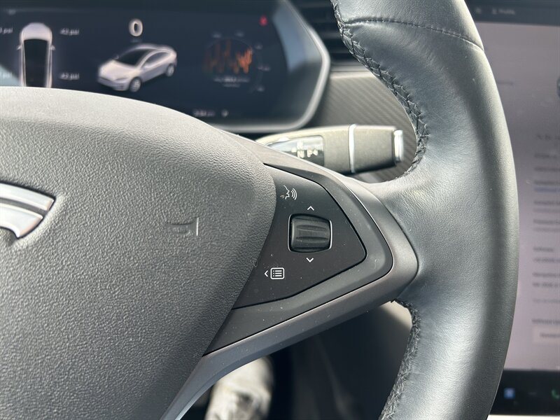 2018 Tesla Model X 75D - Photo 36 - Canoga Park, CA 91303