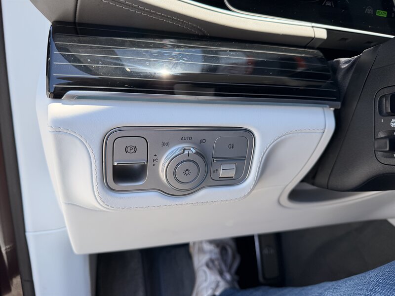 2022 Mercedes-Benz GLS Mercedes-Maybach GLS 600 - Photo 32 - Canoga Park, CA 91303
