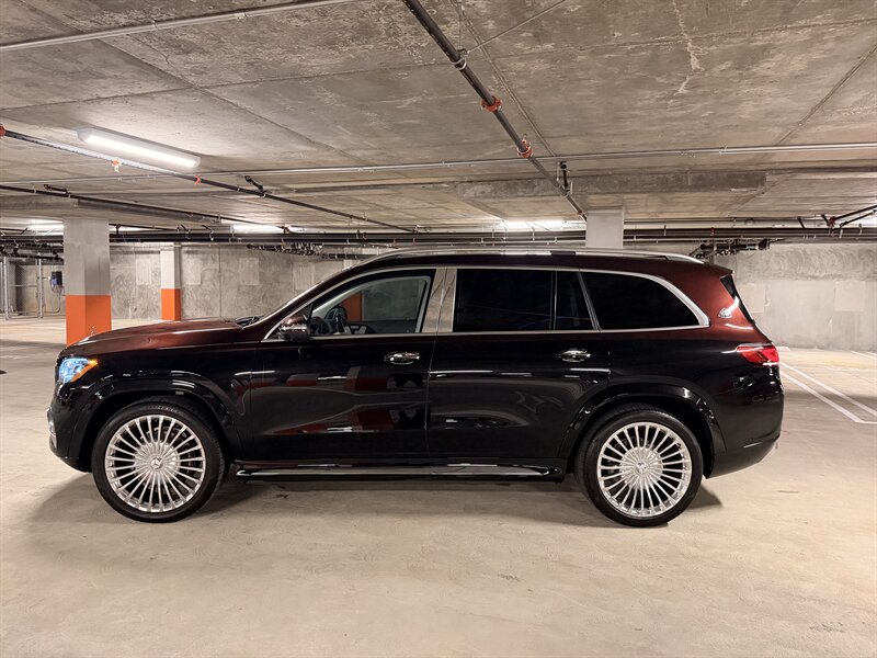 2022 Mercedes-Benz GLS Mercedes-Maybach GLS 600 - Photo 2 - Canoga Park, CA 91303
