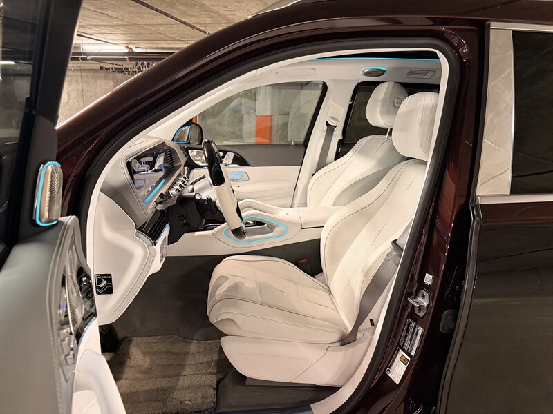 2022 Mercedes-Benz GLS Mercedes-Maybach GLS 600 - Photo 15 - Canoga Park, CA 91303