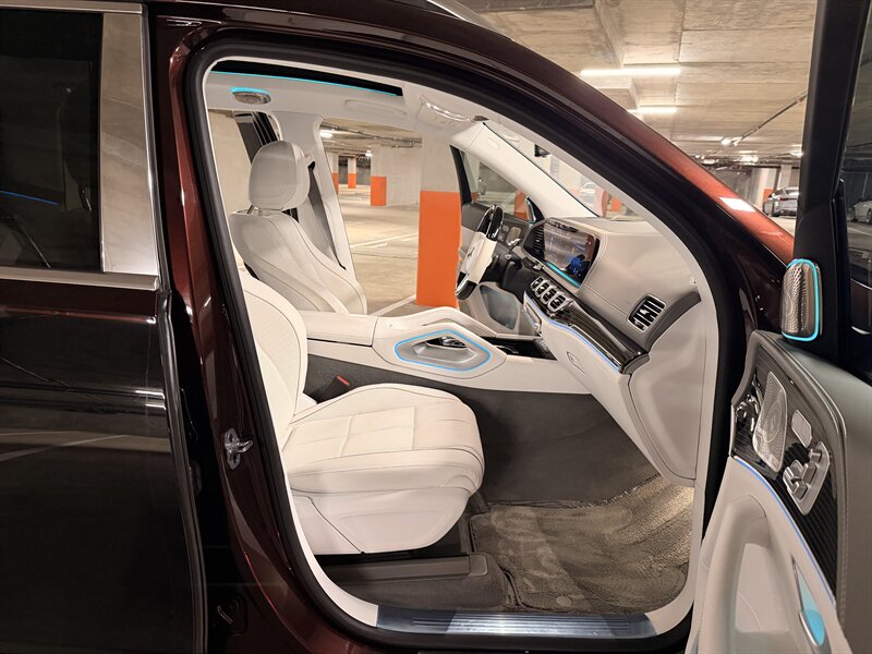 2022 Mercedes-Benz GLS Mercedes-Maybach GLS 600 - Photo 21 - Canoga Park, CA 91303