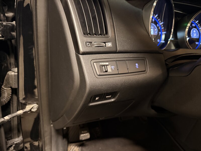 2011 Hyundai SONATA SE - Photo 25 - Canoga Park, CA 91303