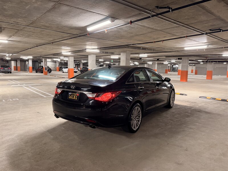2011 Hyundai SONATA SE - Photo 4 - Canoga Park, CA 91303