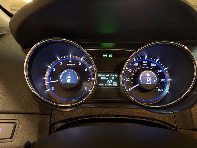 2011 Hyundai SONATA SE - Photo 38 - Canoga Park, CA 91303