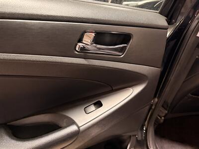 2011 Hyundai SONATA SE - Photo 21 - Canoga Park, CA 91303
