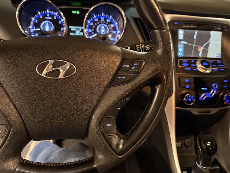 2011 Hyundai SONATA SE - Photo 36 - Canoga Park, CA 91303