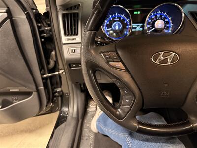 2011 Hyundai SONATA SE - Photo 35 - Canoga Park, CA 91303