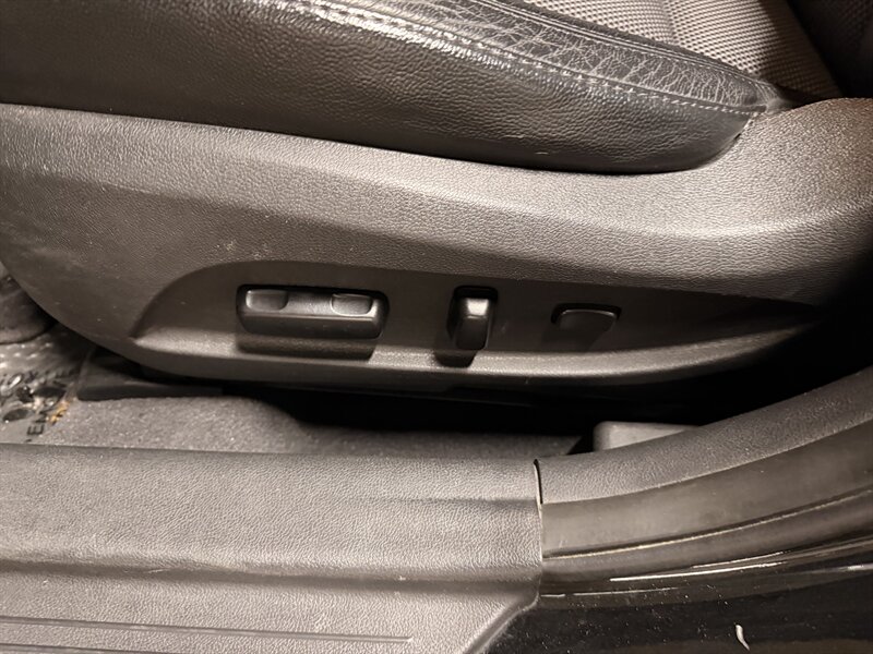 2011 Hyundai SONATA SE - Photo 24 - Canoga Park, CA 91303