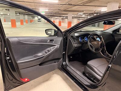 2011 Hyundai SONATA SE - Photo 13 - Canoga Park, CA 91303