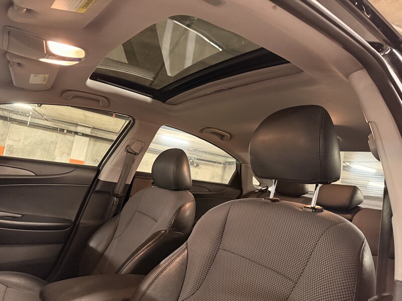 2011 Hyundai SONATA SE - Photo 27 - Canoga Park, CA 91303