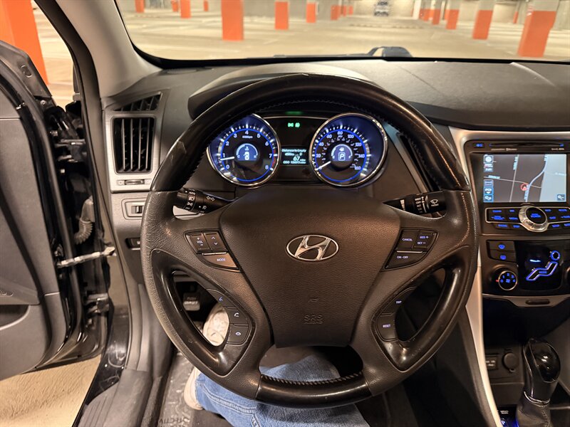 2011 Hyundai SONATA SE - Photo 34 - Canoga Park, CA 91303
