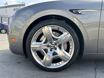 2014 Bentley Flying Spur   - Photo 11 - Canoga Park, CA 91303