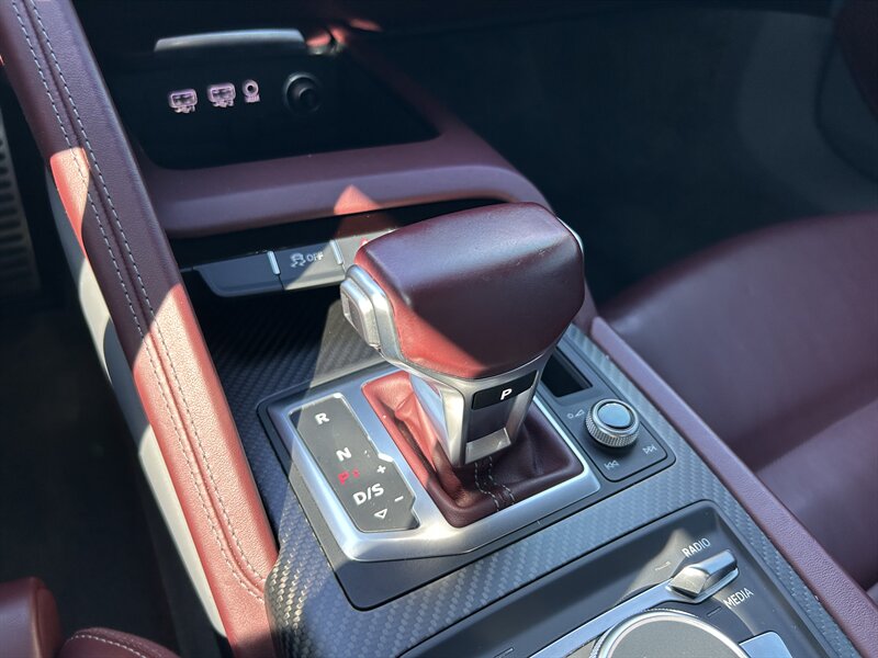 2017 Audi R8 5.2 quattro V10 Plus - Photo 30 - Canoga Park, CA 91303