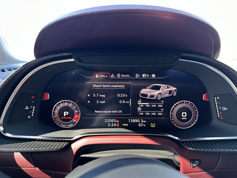 2017 Audi R8 5.2 quattro V10 Plus - Photo 39 - Canoga Park, CA 91303