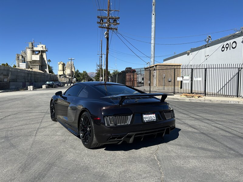 2017 Audi R8 5.2 quattro V10 Plus - Photo 3 - Canoga Park, CA 91303