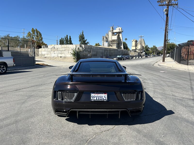 2017 Audi R8 5.2 quattro V10 Plus - Photo 8 - Canoga Park, CA 91303