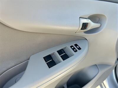 2009 Toyota Corolla LE   - Photo 22 - Canoga Park, CA 91303