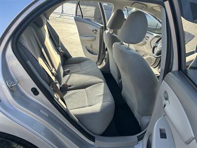 2009 Toyota Corolla LE   - Photo 17 - Canoga Park, CA 91303