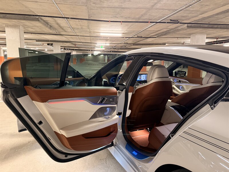 2025 BMW 8 Series ALPINA B8 Gran Coupe - Photo 27 - Canoga Park, CA 91303