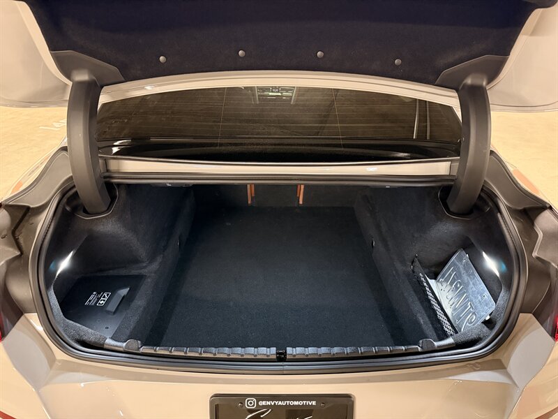 2025 BMW 8 Series ALPINA B8 Gran Coupe - Photo 9 - Canoga Park, CA 91303