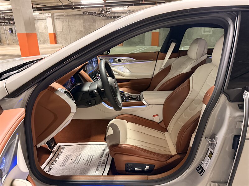 2025 BMW 8 Series ALPINA B8 Gran Coupe - Photo 26 - Canoga Park, CA 91303