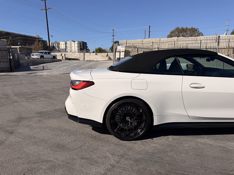 2023 BMW M4 Competition xDrive - Photo 8 - Canoga Park, CA 91303