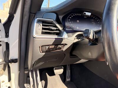 2023 BMW M4 Competition xDrive - Photo 35 - Canoga Park, CA 91303