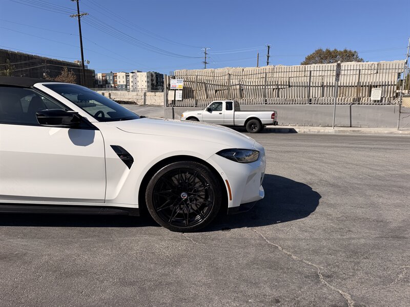 2023 BMW M4 Competition xDrive - Photo 10 - Canoga Park, CA 91303