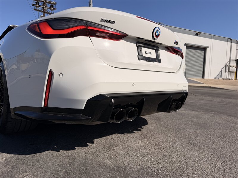 2023 BMW M4 Competition xDrive - Photo 21 - Canoga Park, CA 91303
