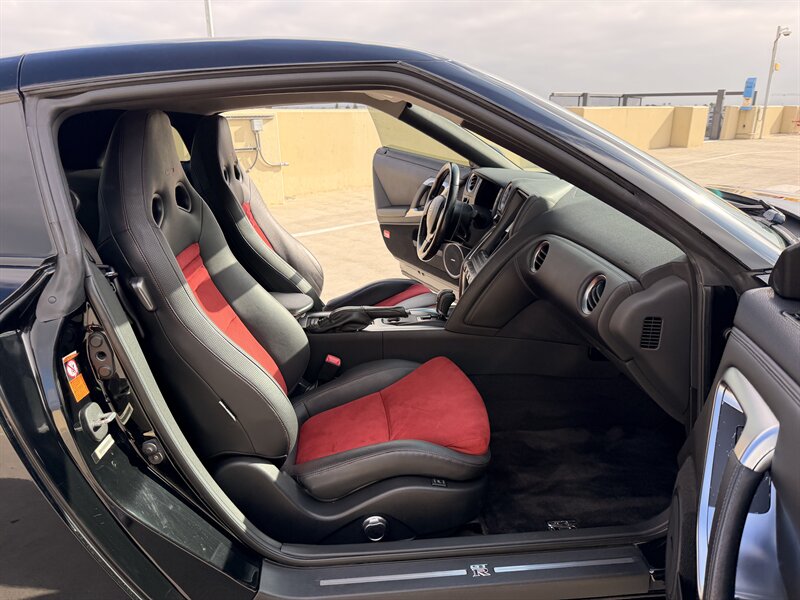 2009 Nissan GT-R Premium - Photo 29 - Canoga Park, CA 91303