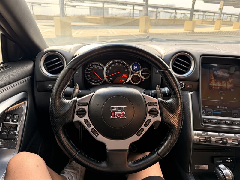 2009 Nissan GT-R Premium - Photo 38 - Canoga Park, CA 91303