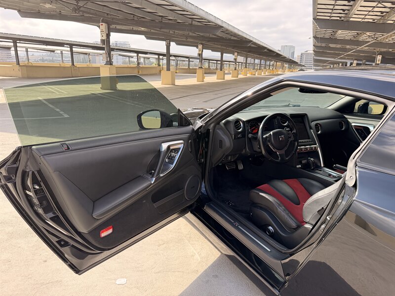 2009 Nissan GT-R Premium - Photo 25 - Canoga Park, CA 91303