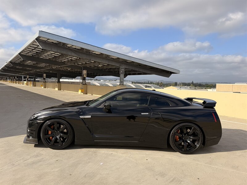 2009 Nissan GT-R Premium - Photo 3 - Canoga Park, CA 91303