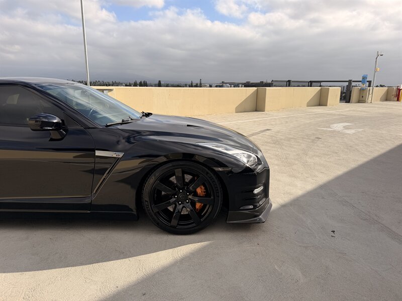 2009 Nissan GT-R Premium - Photo 10 - Canoga Park, CA 91303