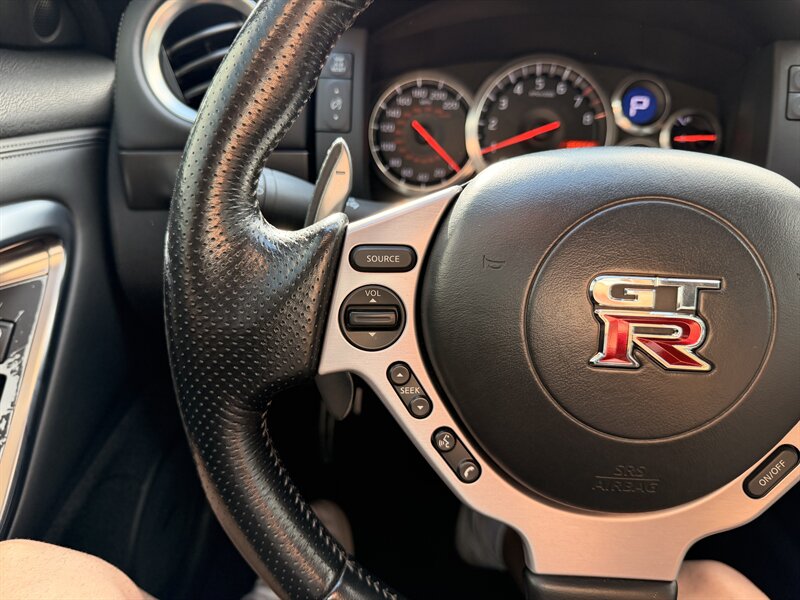 2009 Nissan GT-R Premium - Photo 39 - Canoga Park, CA 91303