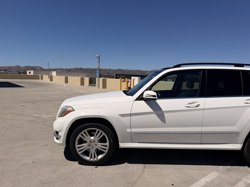 2014 Mercedes-Benz GLK GLK 350 - Photo 2 - Canoga Park, CA 91303