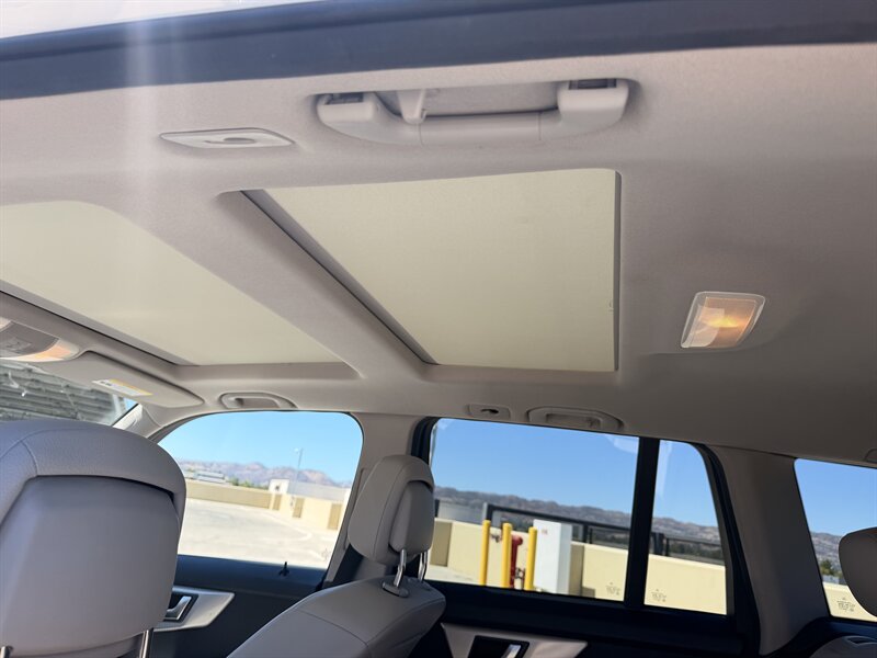2014 Mercedes-Benz GLK GLK 350 - Photo 35 - Canoga Park, CA 91303
