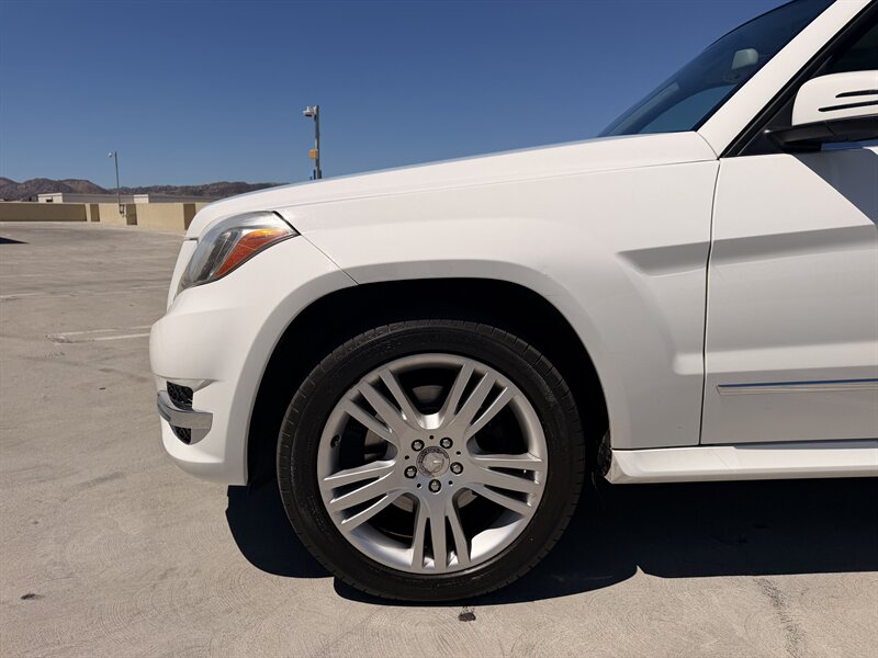 2014 Mercedes-Benz GLK GLK 350 - Photo 18 - Canoga Park, CA 91303