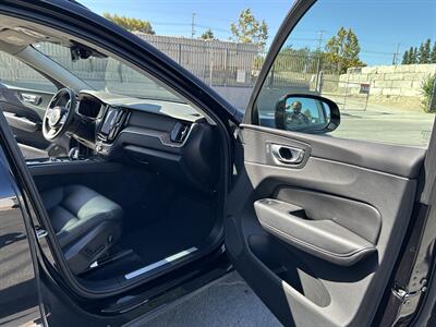 2024 Volvo XC60 B5 Plus Dark Theme   - Photo 18 - Canoga Park, CA 91303