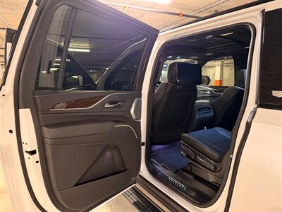 2022 Cadillac Escalade ESV Sport Platinum   - Photo 15 - Canoga Park, CA 91303