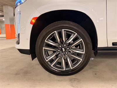 2022 Cadillac Escalade ESV Sport Platinum   - Photo 11 - Canoga Park, CA 91303