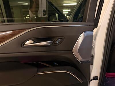 2022 Cadillac Escalade ESV Sport Platinum   - Photo 23 - Canoga Park, CA 91303
