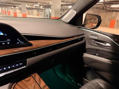2022 Cadillac Escalade ESV Sport Platinum   - Photo 36 - Canoga Park, CA 91303