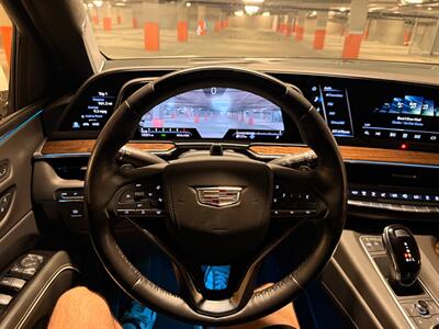 2022 Cadillac Escalade ESV Sport Platinum   - Photo 38 - Canoga Park, CA 91303