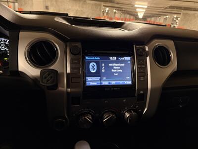 2018 Toyota Tundra SR5   - Photo 32 - Canoga Park, CA 91303