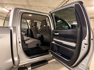 2018 Toyota Tundra SR5   - Photo 22 - Canoga Park, CA 91303
