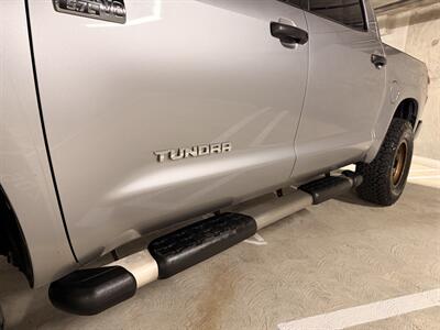 2018 Toyota Tundra SR5   - Photo 12 - Canoga Park, CA 91303