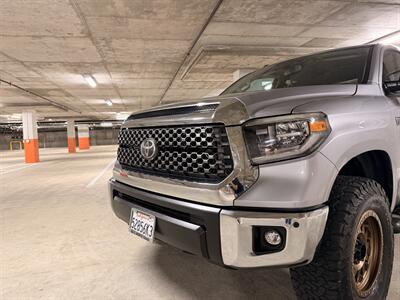 2018 Toyota Tundra SR5   - Photo 14 - Canoga Park, CA 91303